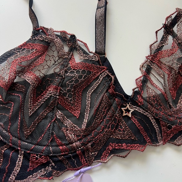 Savage X Fenty Shining Star Embroidered Unlined Demi Bra - Size 32B - Picture 8 of 9